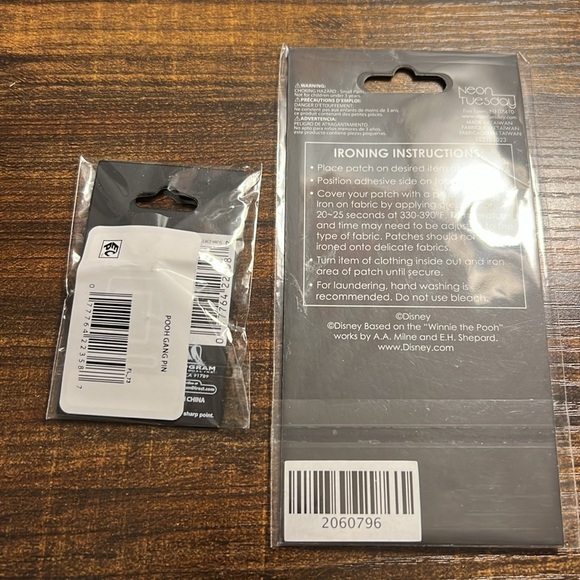 NWT Disney Set of 2 Pooh and Friends Pin Iron-on Patch - Picture 4 of 4